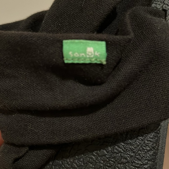 Women’s Sanuk black sling sandal size 8 - Picture 2 of 3